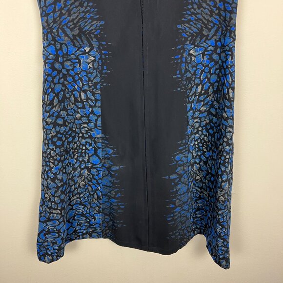 T Tahari Dress 12 Black Blue Abstract Pattern Mesh V-Neck A-Line Fit N Flare - Picture 4 of 14